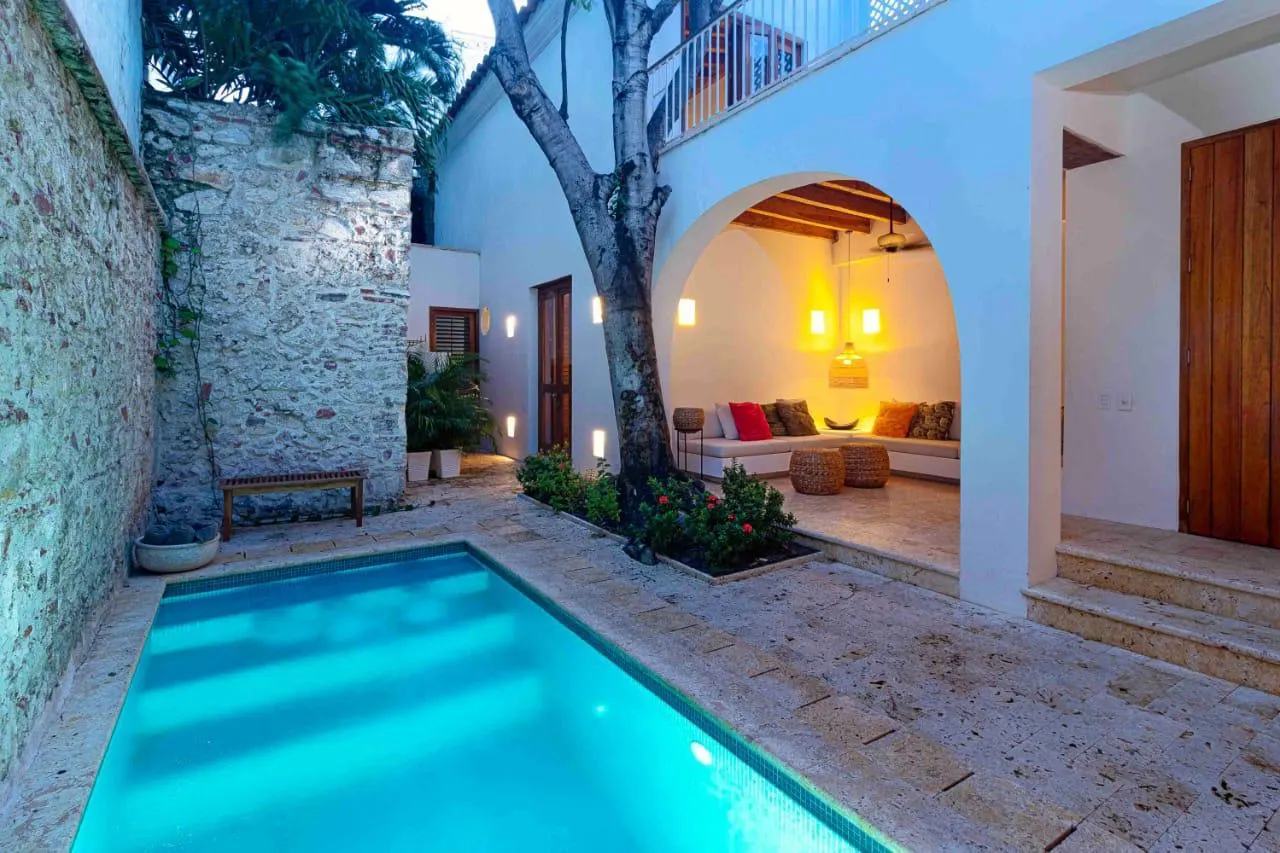 Getsemaní Courtyard Residence — hero